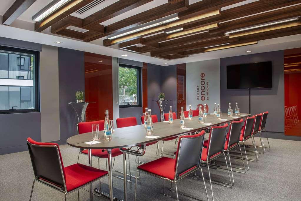 Ramada Encore Tiflis Konforlar fotoğraf